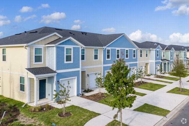 Alternate Exterior - Coral Palms at Oakleaf