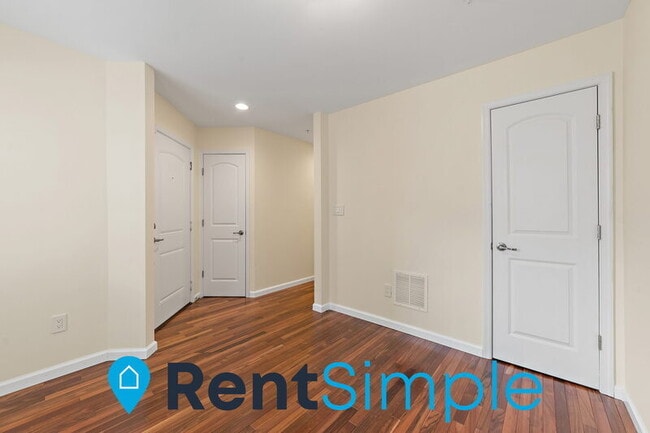 Photo - 15375 Rosemont Manor Dr