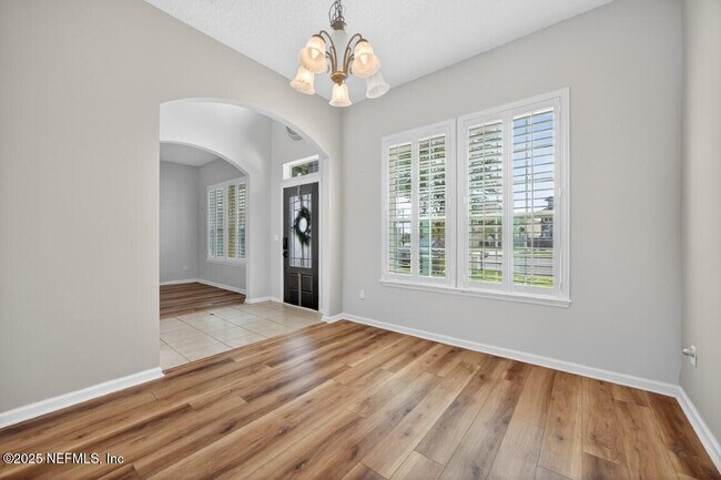 Photo - 9281 Sharnbrook Ln