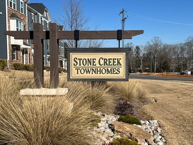 Building Photo - 1965 Stallings Rd