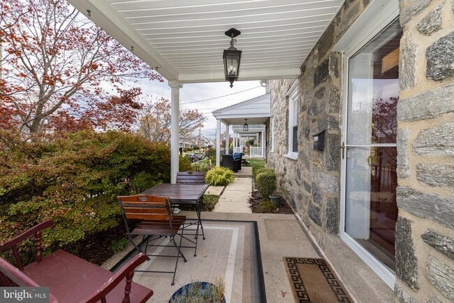 Photo - 52 Woodbine Rd