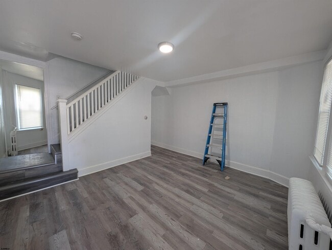 Photo - 1056 N Ohio Ave