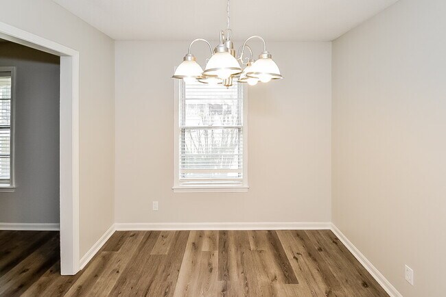 Photo - 9077 Neil Ave