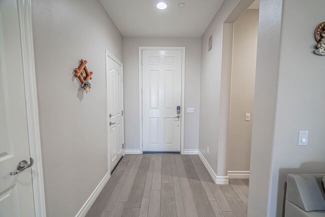 Photo - Beautiful 5-Bedroom Home with Outdoor Entertainer's Area in Valencia!