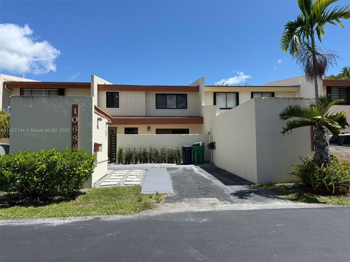 Photo - 10688 SW 76th Terrace Townhome