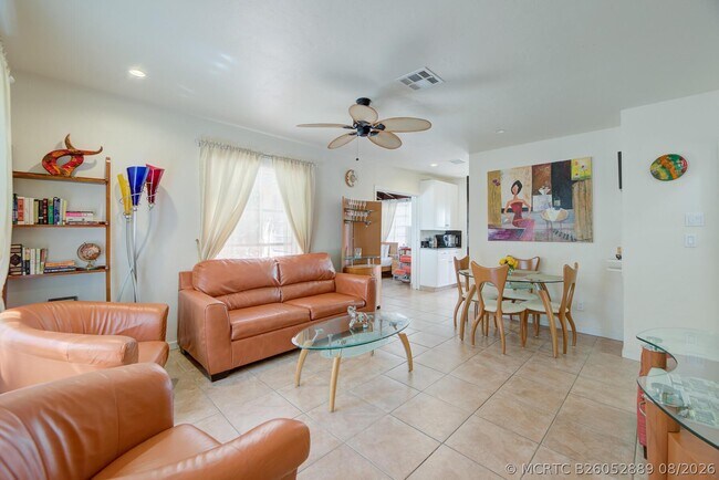Photo - 1136-1138 NE 17th Way Unit 1-2