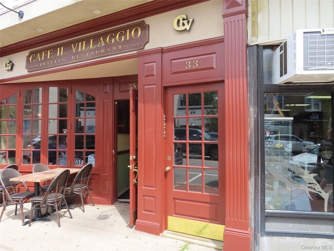 Building Photo - 33 Deer Park Ave Unit 27 C