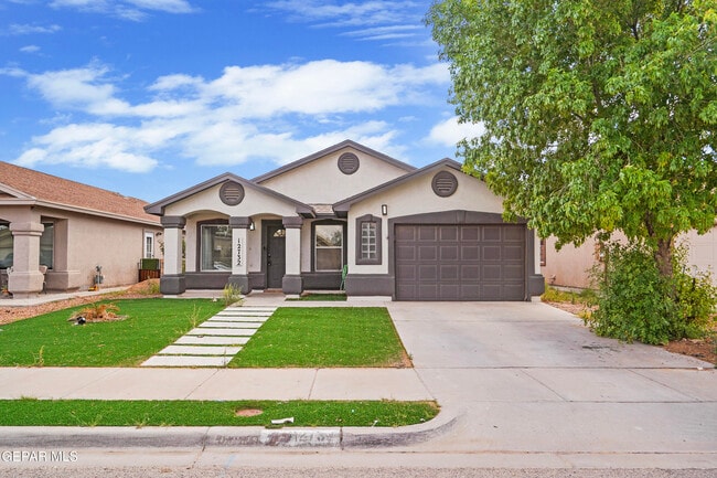 Building Photo - 12732 Roberto Nunez Ln Rental