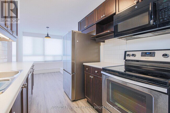 Photo - 1600 Adelaide St Unit 310