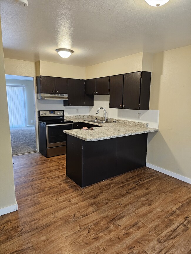 Kitchen - 5696 W 3980 S Apartamentos Unidad 5656