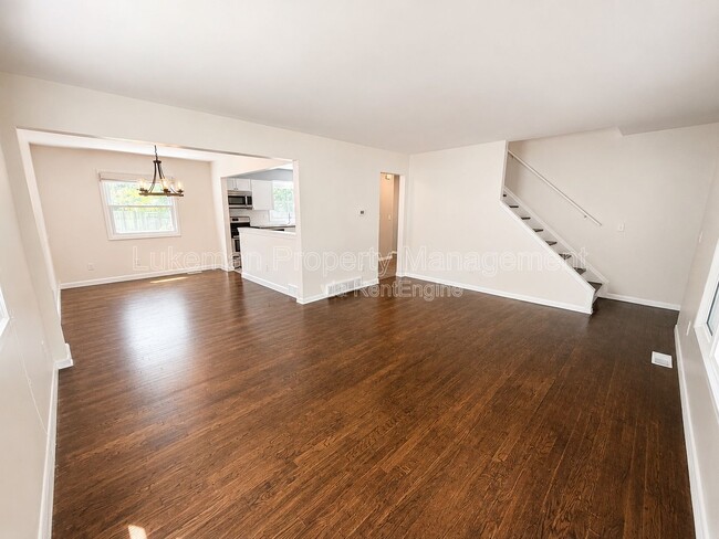 Photo - 6318 Avon St