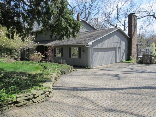 Photo - Five Bedroom Home on Portage Creek