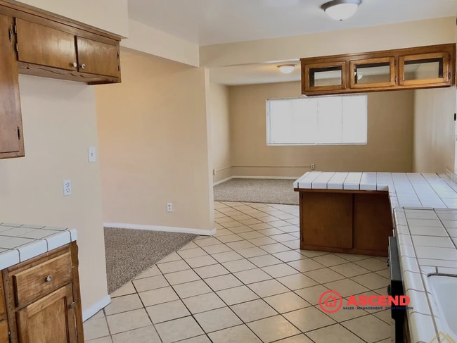 Photo - Lovely Home in Northeast Bakersfield!