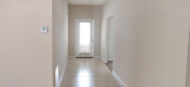 Photo - 2148 Caledonia Pl