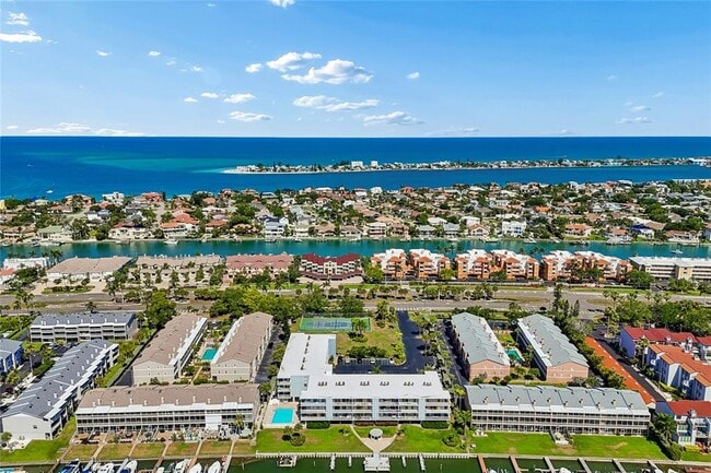 Photo - 719 Pinellas Bayway S Unit 301