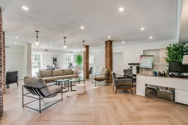 Bellaire Oaks Apartments