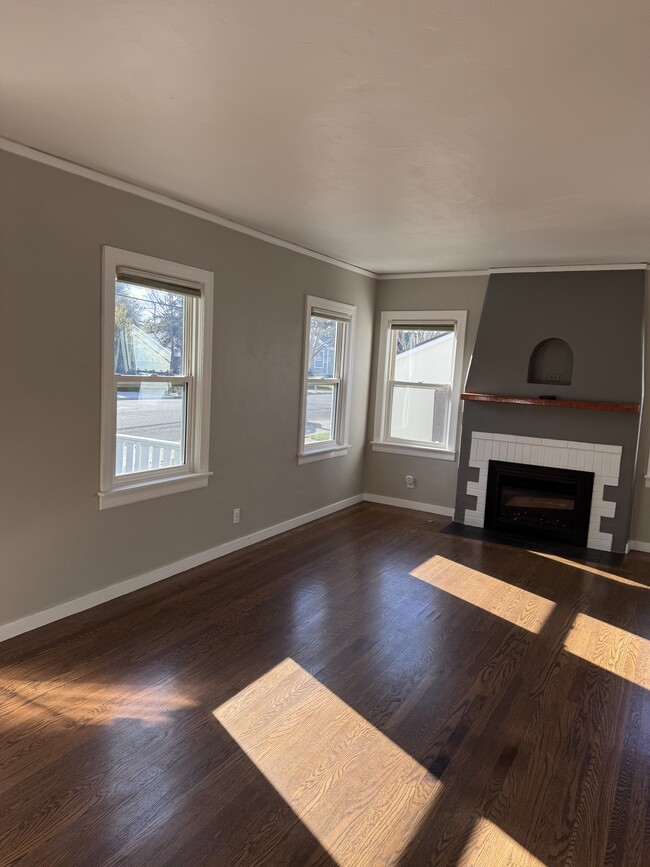 Photo - 1136 Hayes St