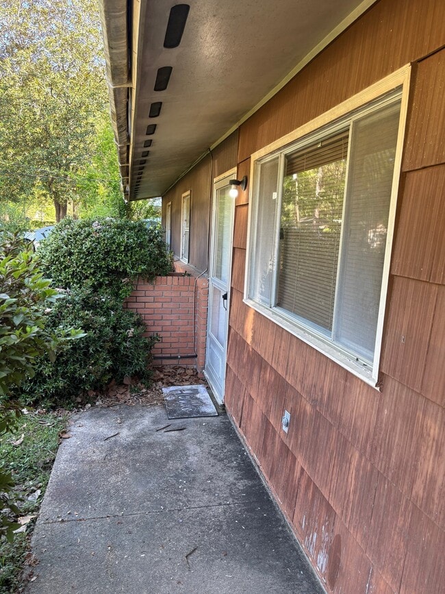 Photo - 1546 David Dr