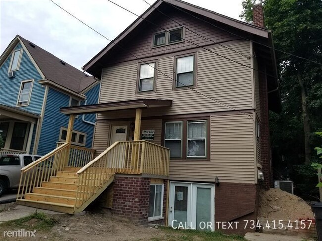 Building Photo - 707 S Division St Unit 1
