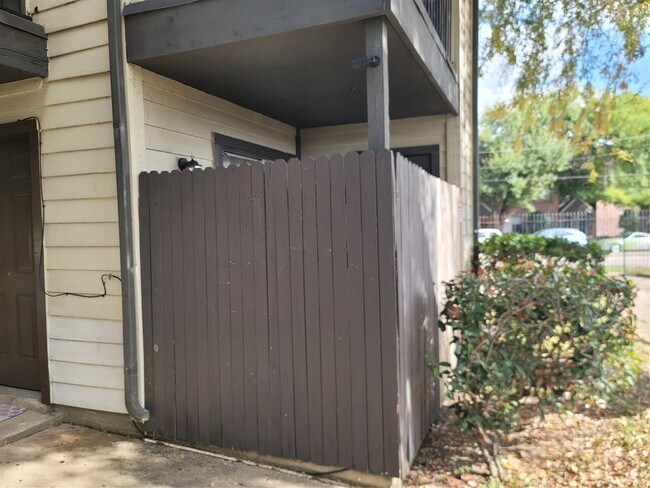Photo - 12615 Brookglade Cir Unit 409