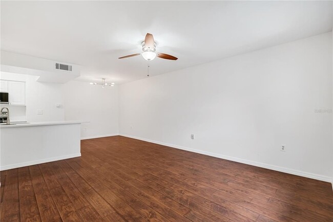 Photo - 3012 Parkway Blvd Unit 307