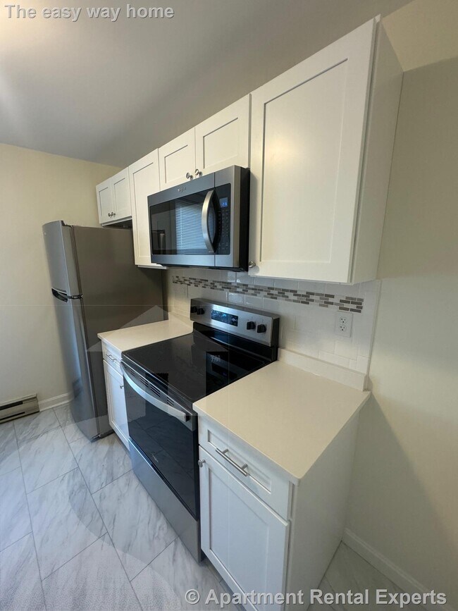 Photo - 35 Davis Square Unit #9