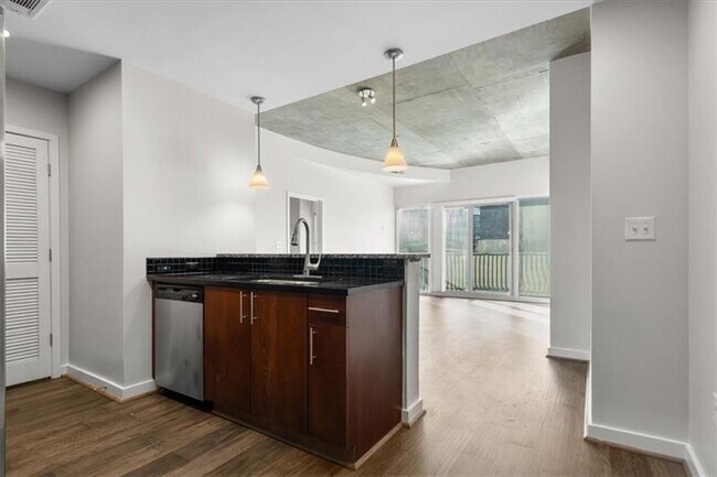 Photo - 250 Pharr Rd NE Unit 309