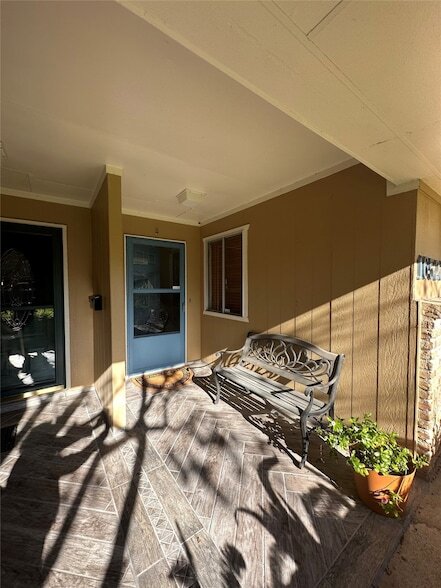 Photo - 16522 Diana Ln