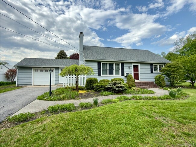 Building Photo - 51 Horseshoe Dr