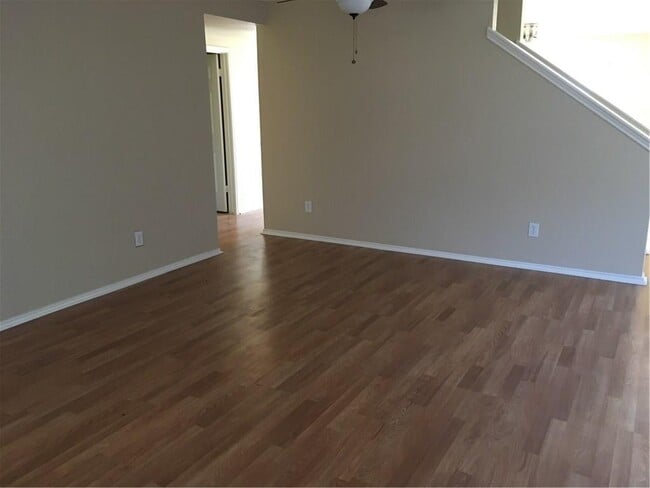 Photo - 1203 Sheltie Ln