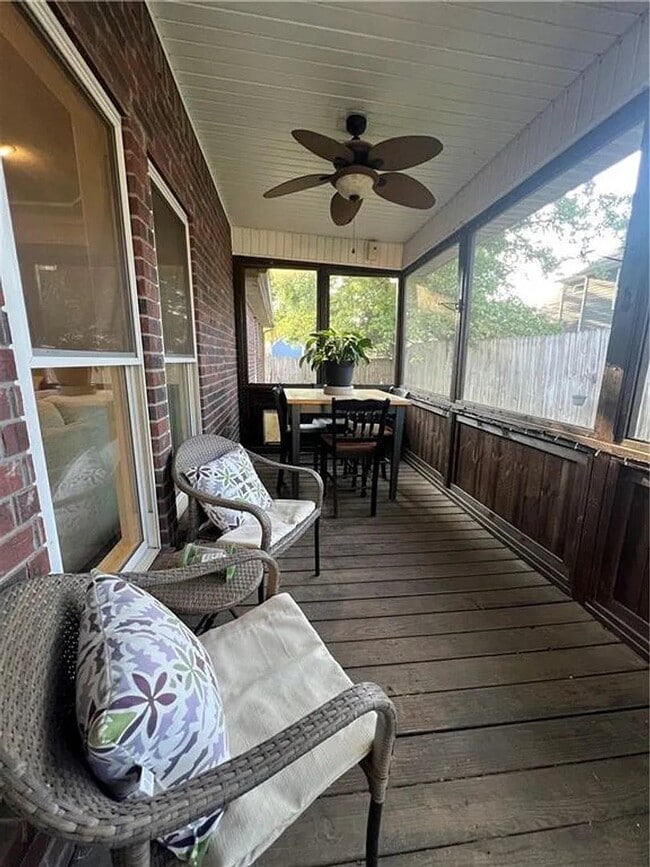 Photo - 312 Ridgedale Dr