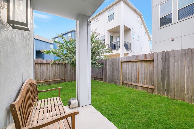 Building Photo - 2007 Kirby Landing Dr