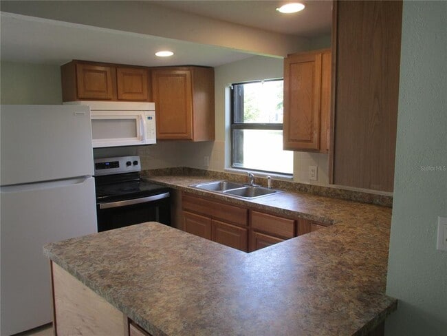 Photo - 3524 Vasco St