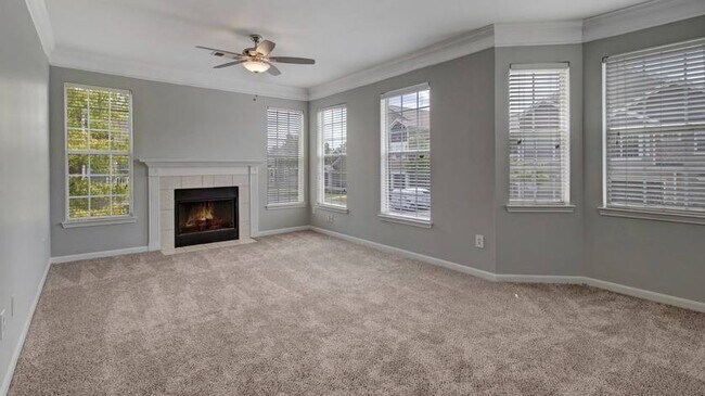 Photo - Hamptons at Woodland Pointe