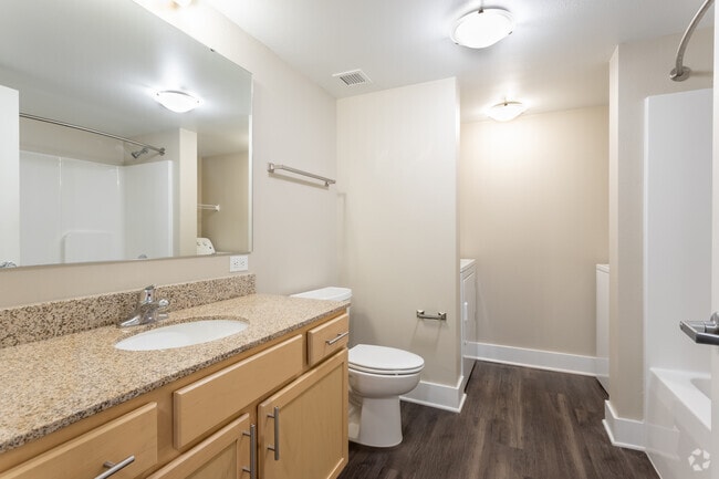 1BR,1BA,713SF - Michiana