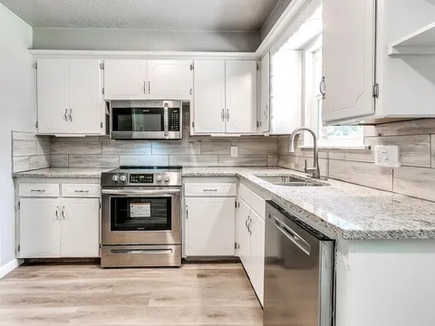 Photo - 1207 Columbia Ct