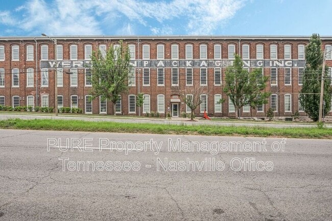 Building Photo - 1350 Rosa L Parks Blvd Unit APT 405