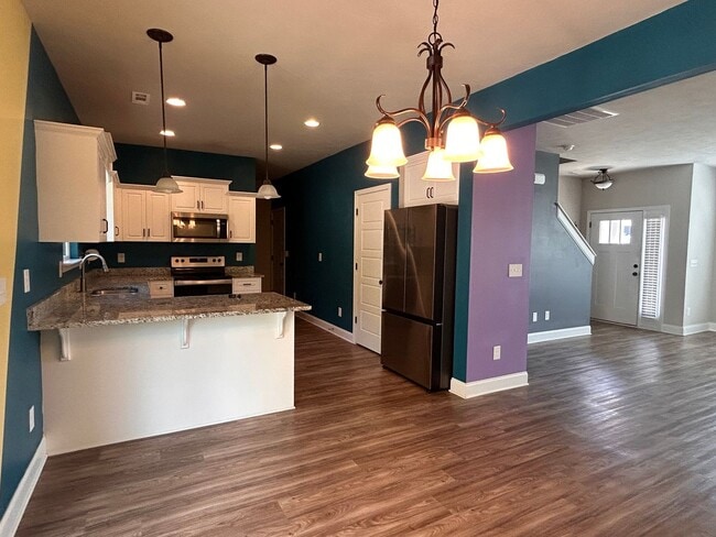 Photo - 204 Pebble Ln