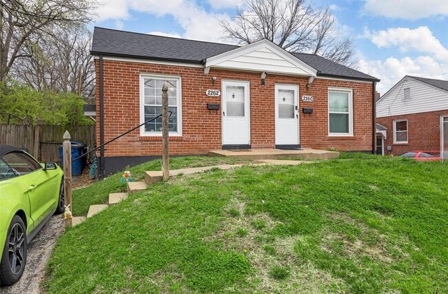 Photo - 2262 Woodson Rd House