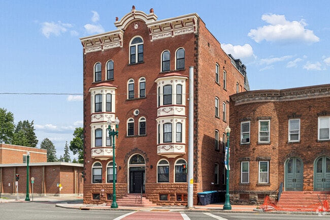 3 State St