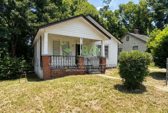 Building Photo - 560 Radcliff Ave