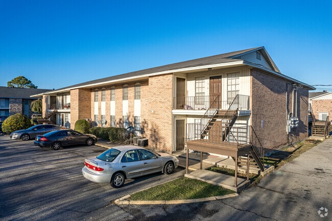 Parkwood Townhomes and Apartments