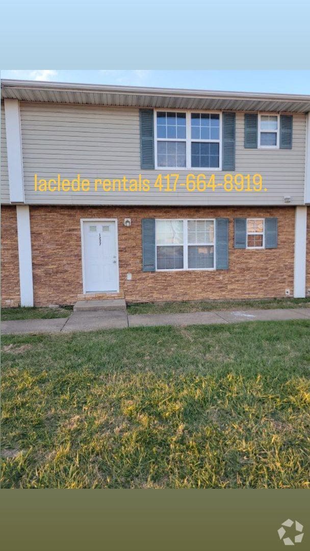 Building Photo - 3 BEDROOM 2.5 BATHROOM TOWNHOUSE FOR RENT-...