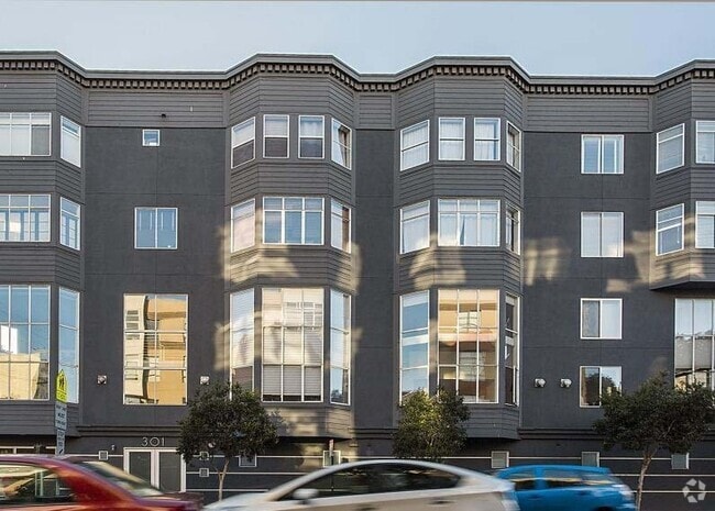 Building Photo - 301 Gough St Unit 4 Rental