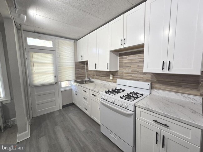 Photo - 2642 S 67th St