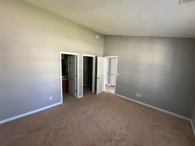 2477 Rockaway Pl
