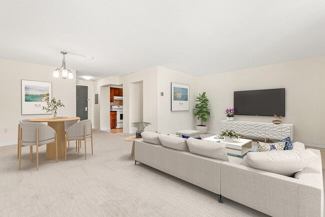 Photo - 45 Longwood Ave Unit 611