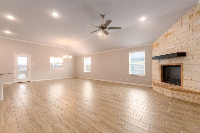 Photo - 3 Bdrm 2 Bath in Belton