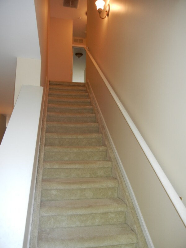 39471 Springwater Dr Condo Condo for Rent in Township of Northville, MI