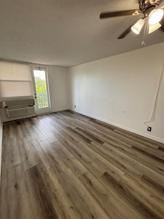 Photo - 2701 Riverside Dr